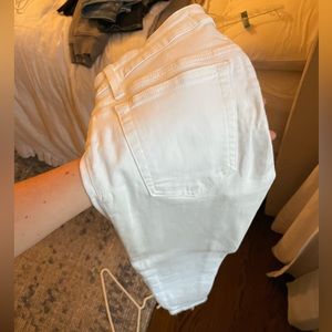 Joes Jeans- Flawless the Icon: Mid-Rise Skinny Crop White Jean